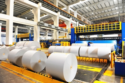 我区智能工厂实现“零突破”，互联网销售引领产业新变革